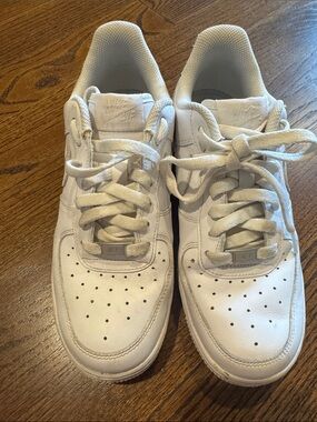 Nike White Air Force 1 Men's Low-Top Leather Sneakers